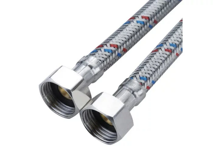 gibkaya_podvodka_dlya_vody_v_stalnoy_oplyetke_g_g_1_2_100_sm