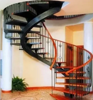 Изготовление металлических спиральных лестниц