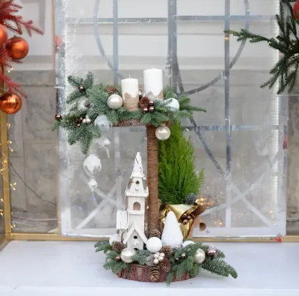 Новогодняя композиция с Кипарисом букет, сосновые, еловые ветки, зимняя, игрушки, шары