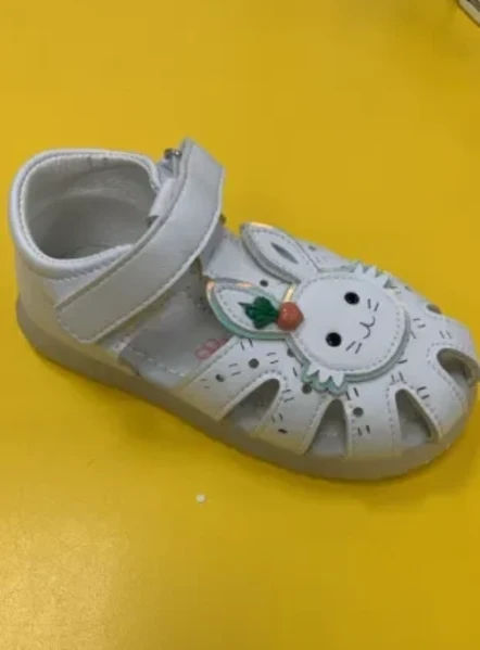 Фото для Белые босоножки для девочки "Мышонок"