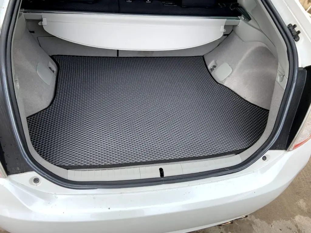 Автомобильные EVA коврики с бортами для Toyota Prius XW30 в багажник