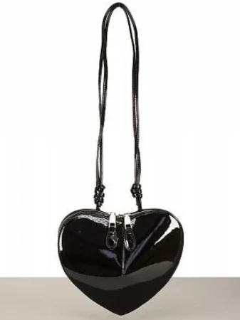 Сумка-сердце из натуральной кожи