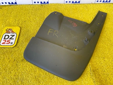 Фото для Брызговик TOYOTA LAND CRUISER PRADO (б/у)