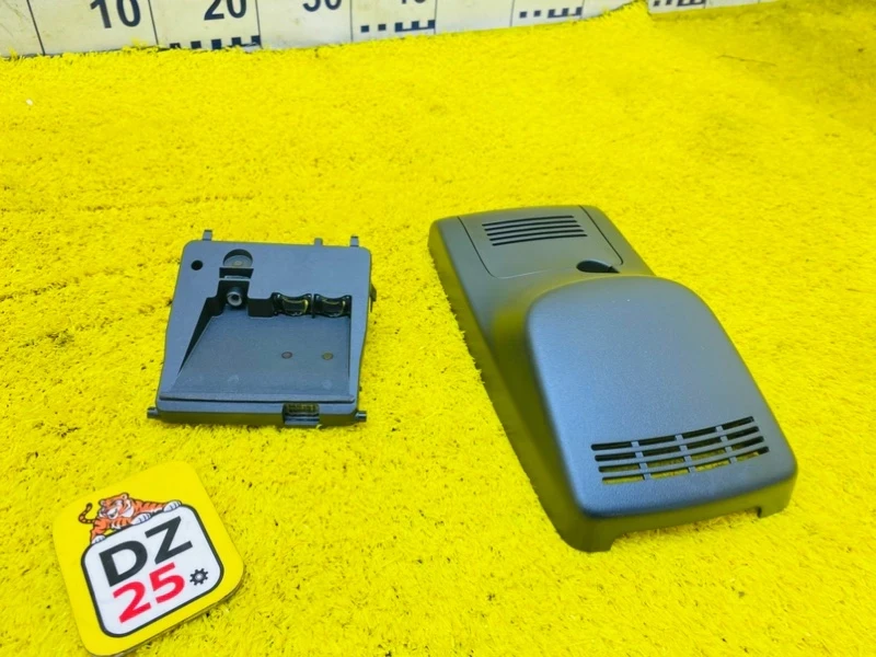 Фото для Камера переднего вида TOYOTA SIENTA NSP170 2NRFKE 2016/Цвет 070 перед. (б/у)