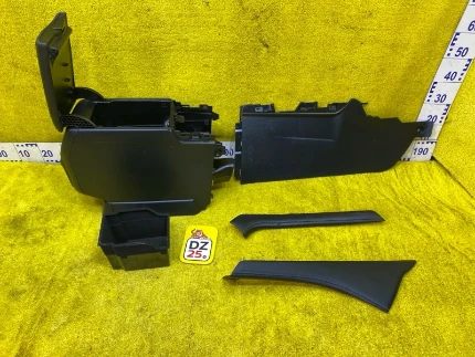 Фото для Бардачок между сиденьями LEXUS RX300/RX450H/RX450HL/RX350/RX350L/RX200T (б/у)