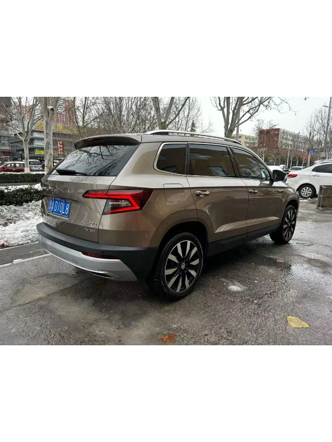 Автомобиль SKODA KAROQ 2020 год под заказ из Китая