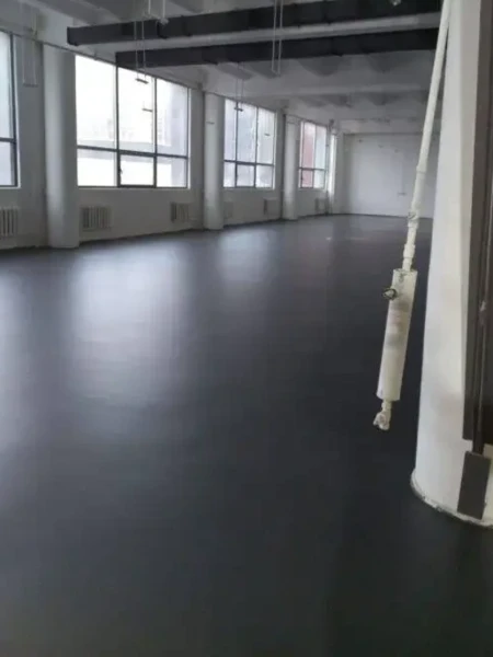 Монтаж наливных полимерных полов: Полиуретановый наливной пол для опасного производства